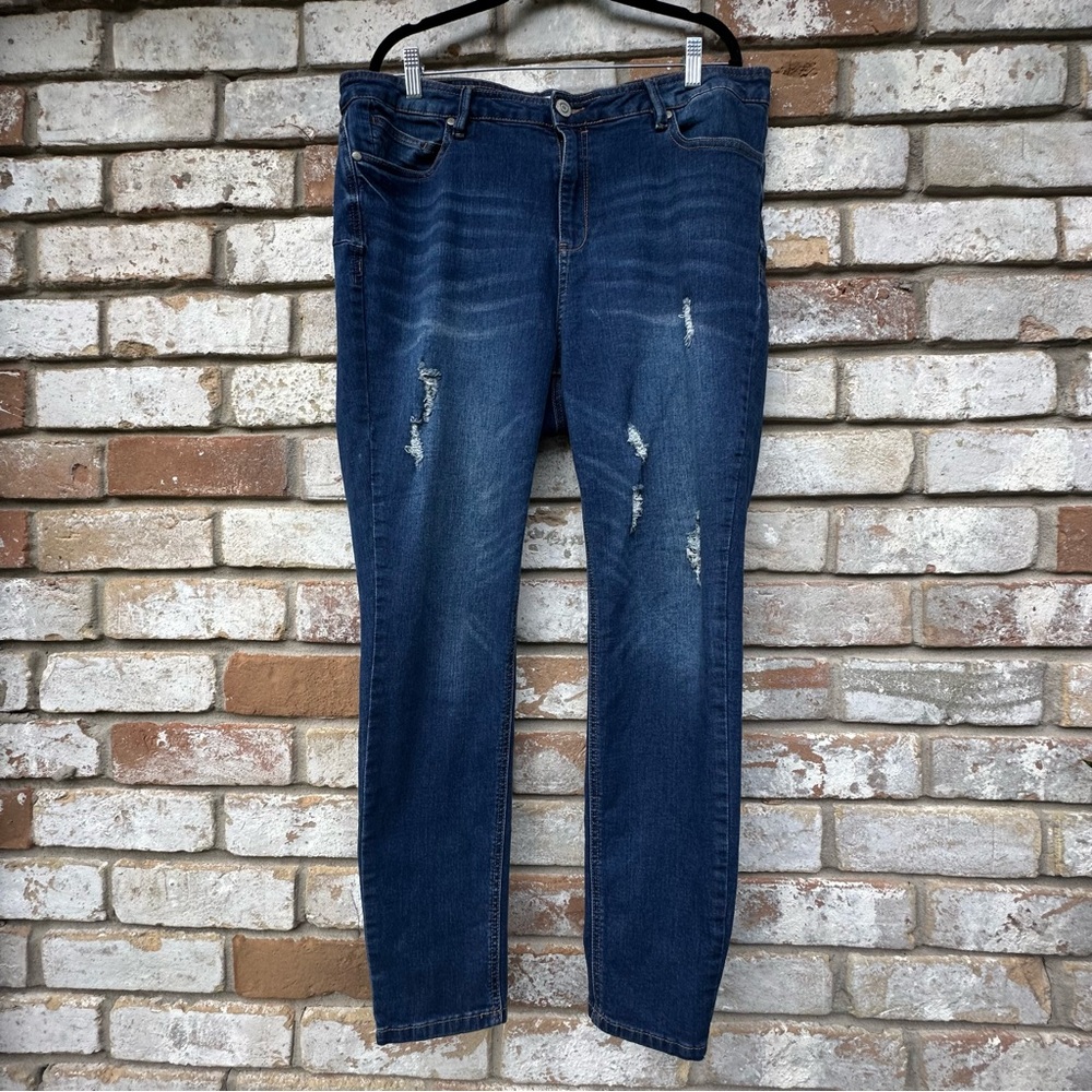 Eloquii Classic Distressed Blue Denim Jeans